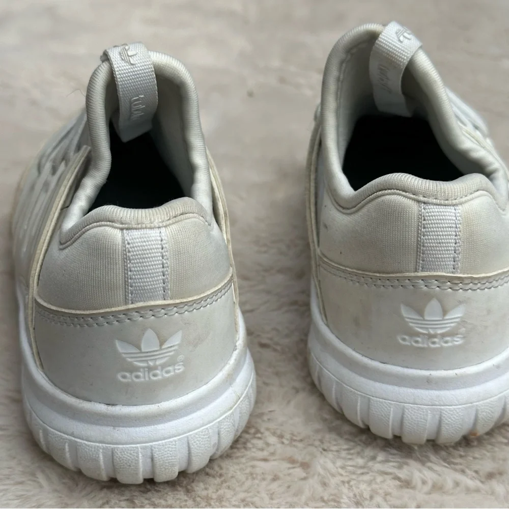 adidas sneakers Kids Size 8.5